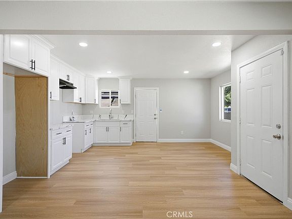 4th image of 7617 Drummond Ave