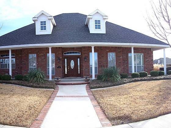 1st image of 1421 Derby Ct