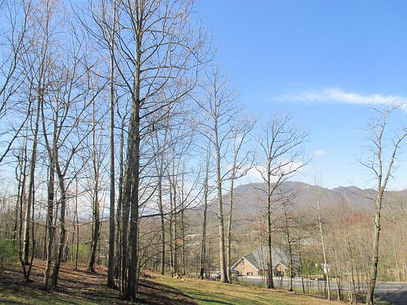 4th image of 220 Autumnwood Ln
