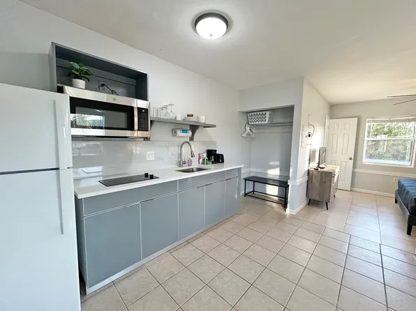 14621 McGregor Blvd, Fort Myers, FL