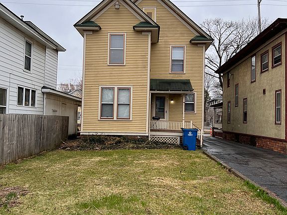 3rd image of 432 W Vine St APT 2