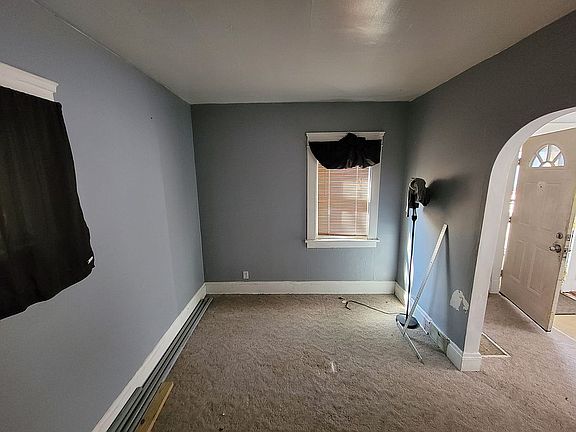 4th image of 3455 W 35th St
