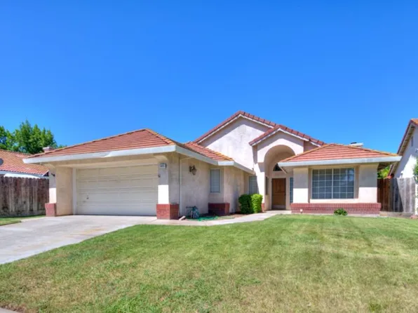 5831 Lipizzan Ct, Riverbank, CA 95367