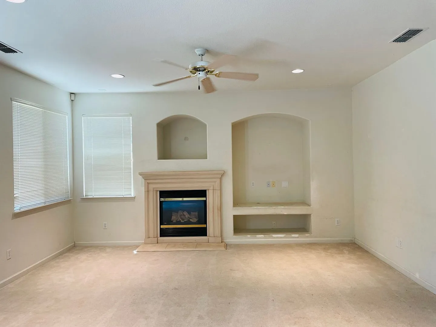 80 Spinel Cir - Sacramento 95835 — Photo 3