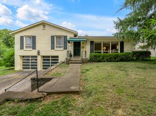 1011 Castleton Way, Lexington, KY 40517