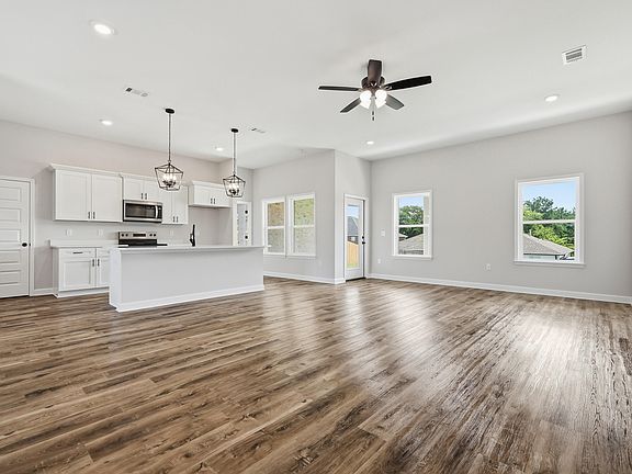 4th image of 2809 Blackbird Ct