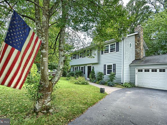 4th image of 106 Garnet Ln