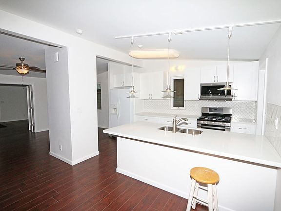 5th image of 8847 Lassie Ln