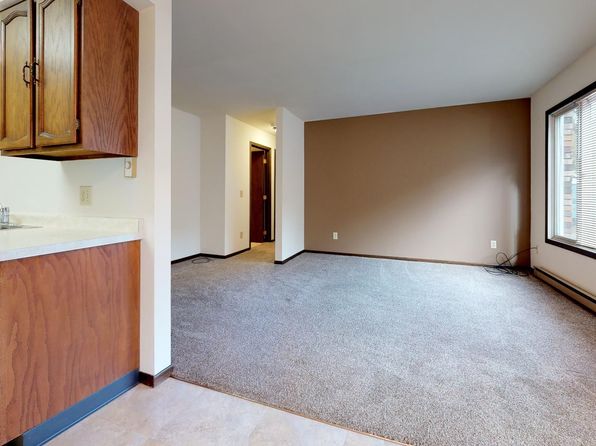 Durand Apartments, 831 E Washington St #4, Durand, WI 54736