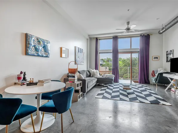 2124 E 6th St Unit 305, Austin, TX 78702