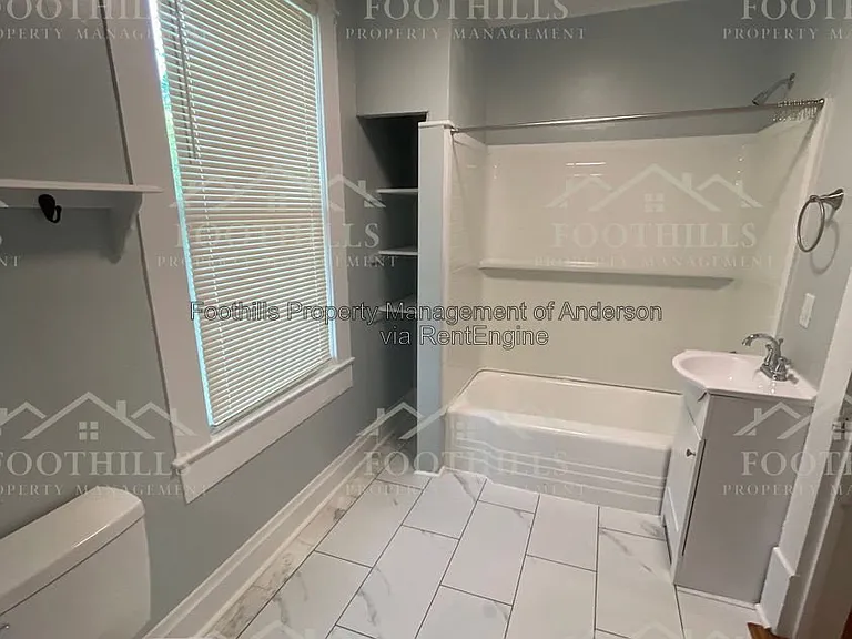 120 Anderson Ave #C — Photo 15