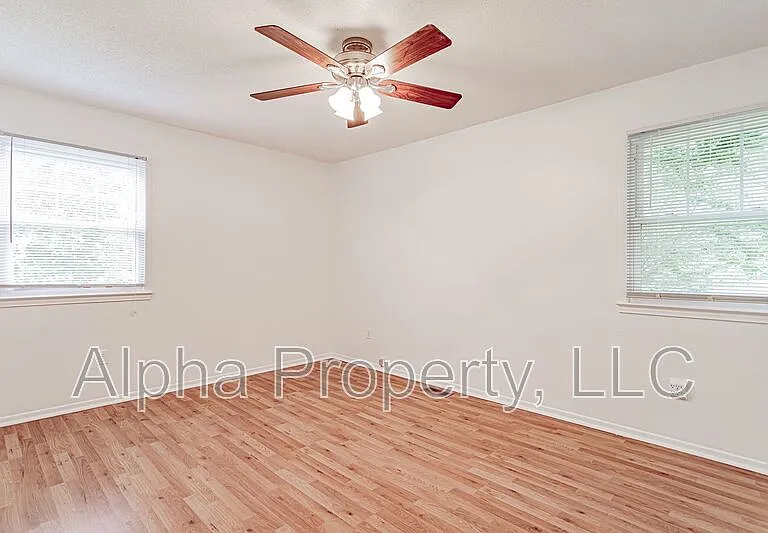 134 Saturn Ln — Photo 19