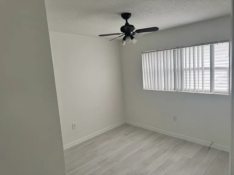 1702 Nebraska St #1702 — Photo 4