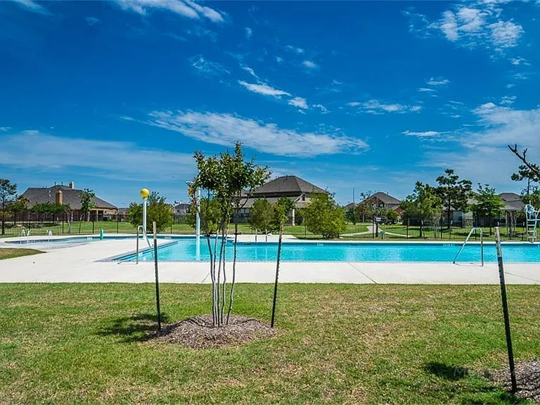 3115 Sachse Ct — Photo 43