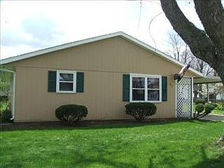 1st image of 445 W Lincoln Dr