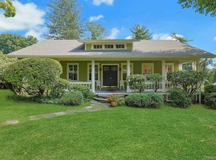 35 Grandview Avenue, Pleasantville, NY 10570