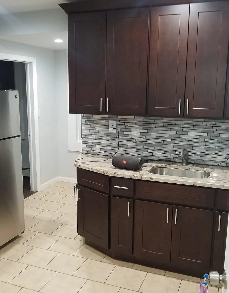 2 bed, 750 sqft, $2,300 — Photo 4