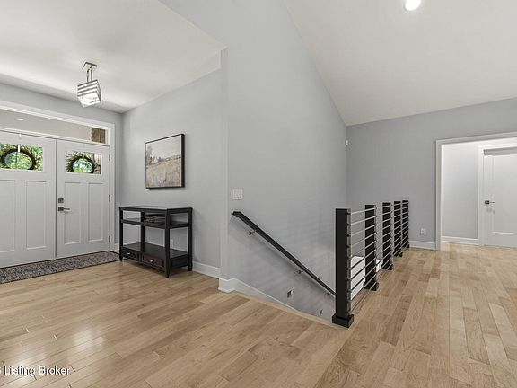 4th image of 1118 Cave Run Ln