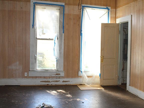 2nd image of 721 Ardis St
