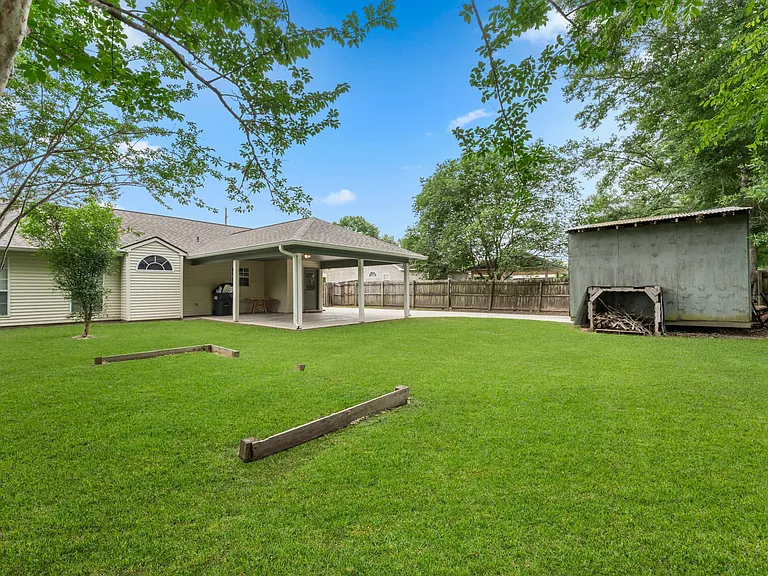 14223 Parkview Dr — Photo 13