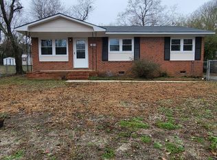 1070 Rulnick St, Fayetteville, NC 28304