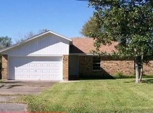 1750 Glendale St, Beaumont, TX 77707