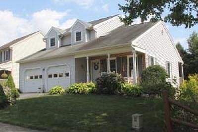 2nd image of 32 Manor Oaks Dr
