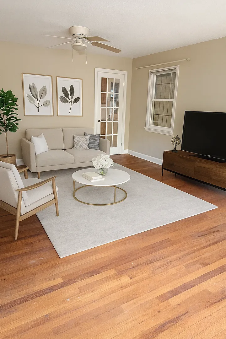 Stylish 2 Bedroom Walking Distance from FSU! Available Fall 2027 — Photo 3