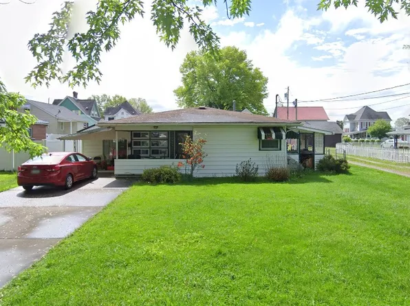 303 W South St, Carmichaels, PA 15320