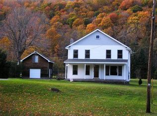 273 E Sterling Rd, South Sterling, PA 18460