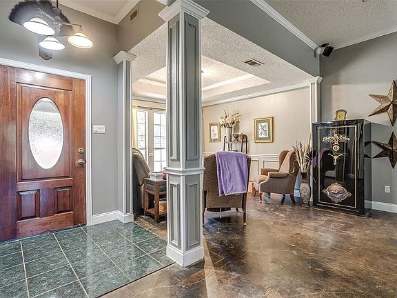 3rd image of 3612 Country Vista Dr