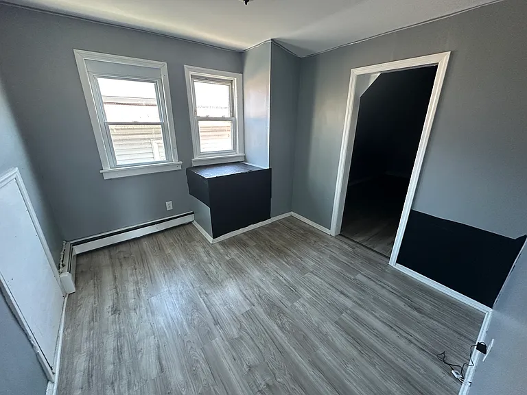 73 Mapes Ave #3 — Photo 1