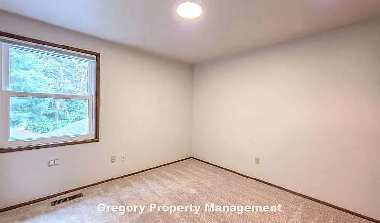 16316 NE 46th Ct — Photo 33