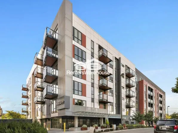 1085 103rd Ave NE, Bellevue, WA