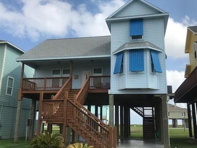 108 Ocean View Dr, Crystal Beach, TX, 77650