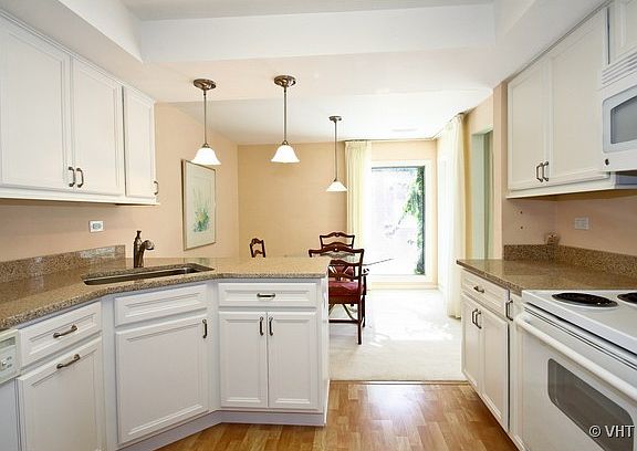 4th image of 1815 Tanglewood Dr Unit 2D