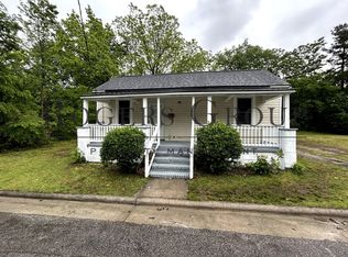 908 David St, Henderson, NC 27536