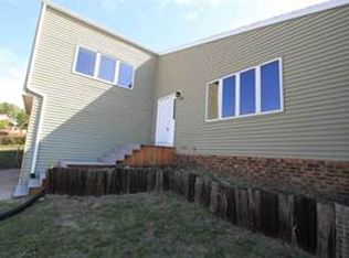 1666 12th St NW, Minot, ND 58703