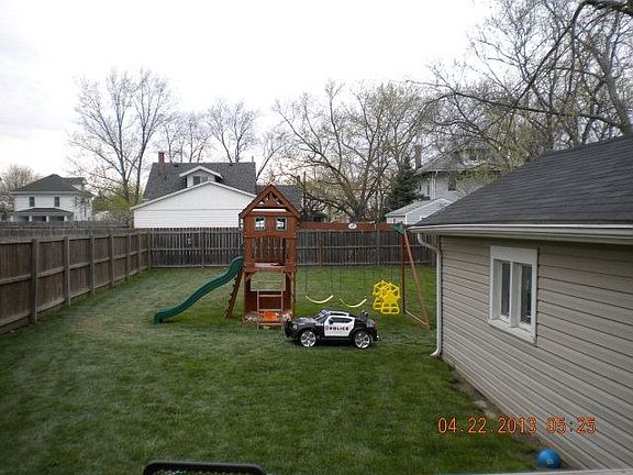 2nd image of 505 Blaine Ave