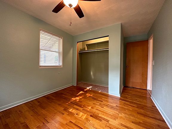 3rd image of 1315 Bretton Dr