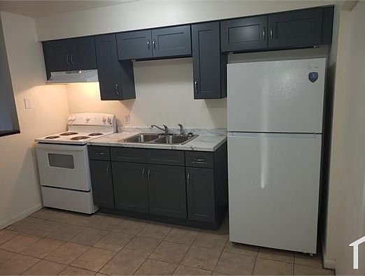 1st image of 1600 SE 38th Ct
