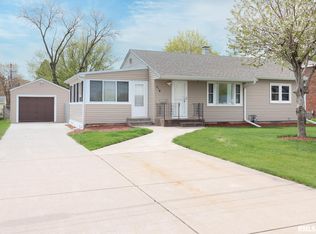 514 Avenue Of The Cities, East Moline, IL 61244