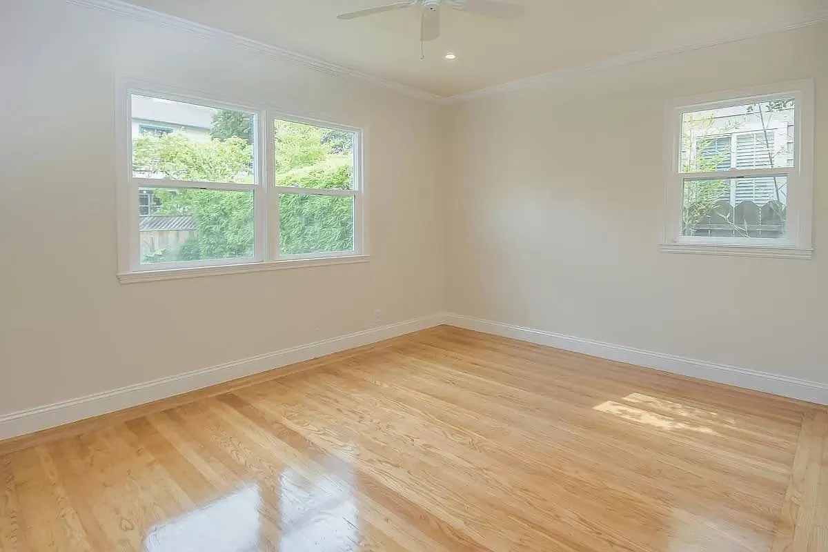4 bed, 1600 sqft, $6,900 — Photo 2
