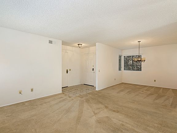 5th image of 12015 Eastglen St