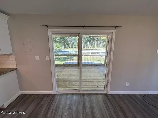 1520 Hickman Rd NW — Photo 9