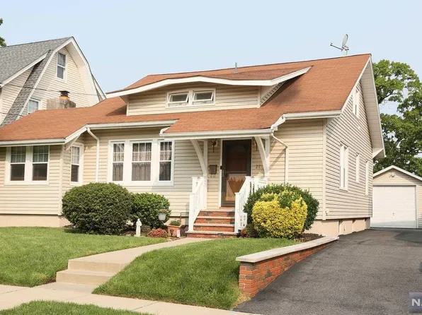 27 Charter Oak St, Wood Ridge, NJ 07075