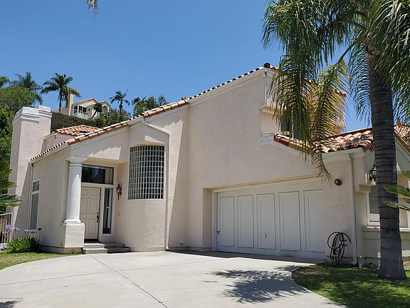 2nd image of 980 Calle Del Pacifico