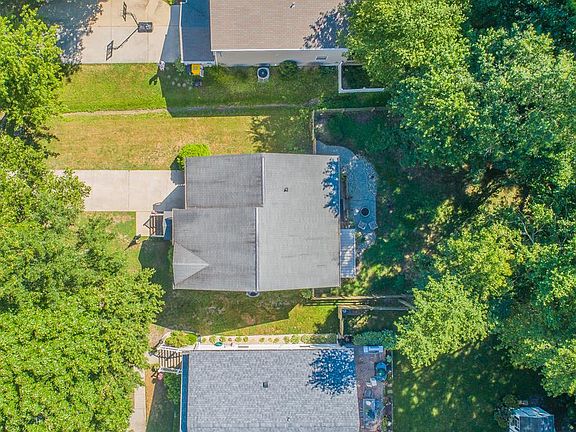 4th image of 1031 Biltmore Ave