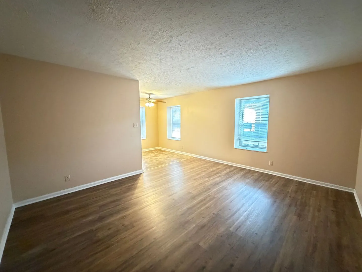 4401 Landside Dr — Photo 2