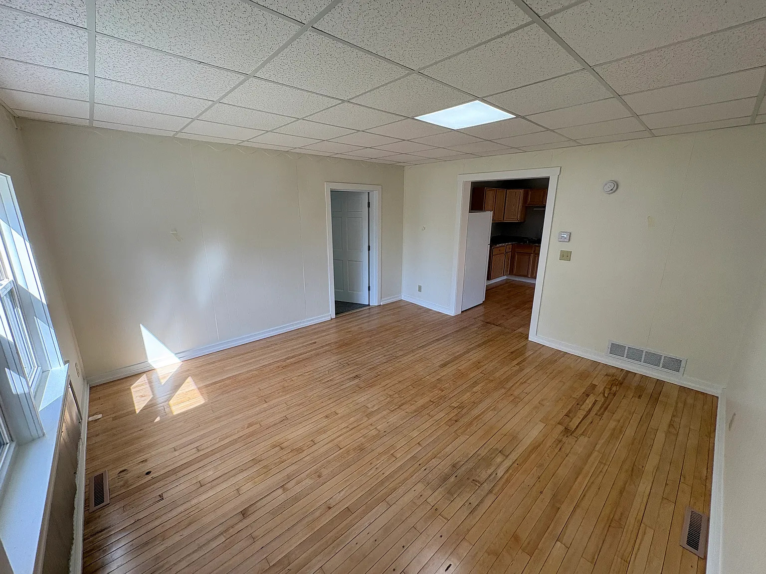 3 bed, 1217 sqft, $1,750 — Photo 4